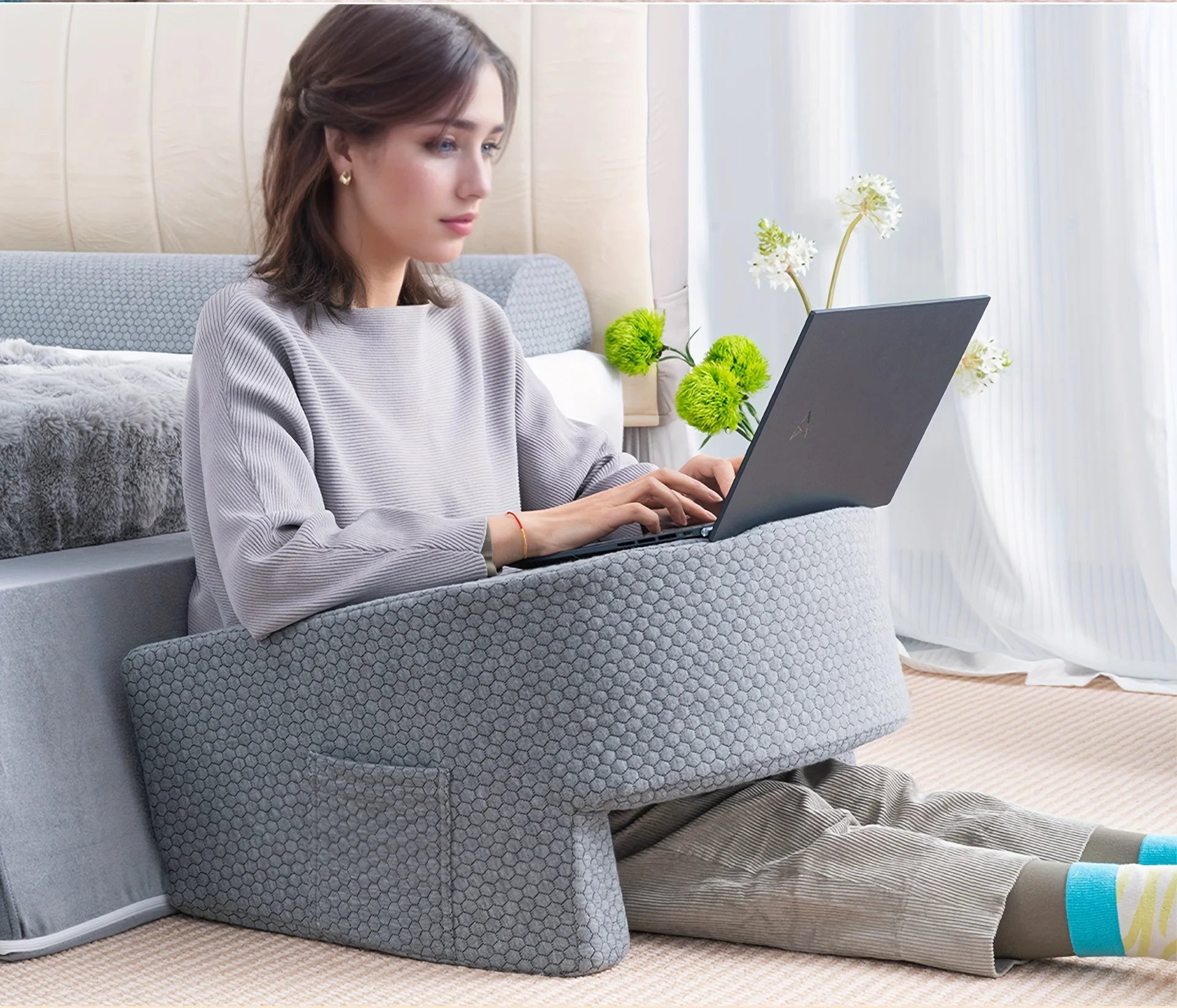 Ergonomic Reading Pillow and Lap Desk, Ideal for Bedtime Reading