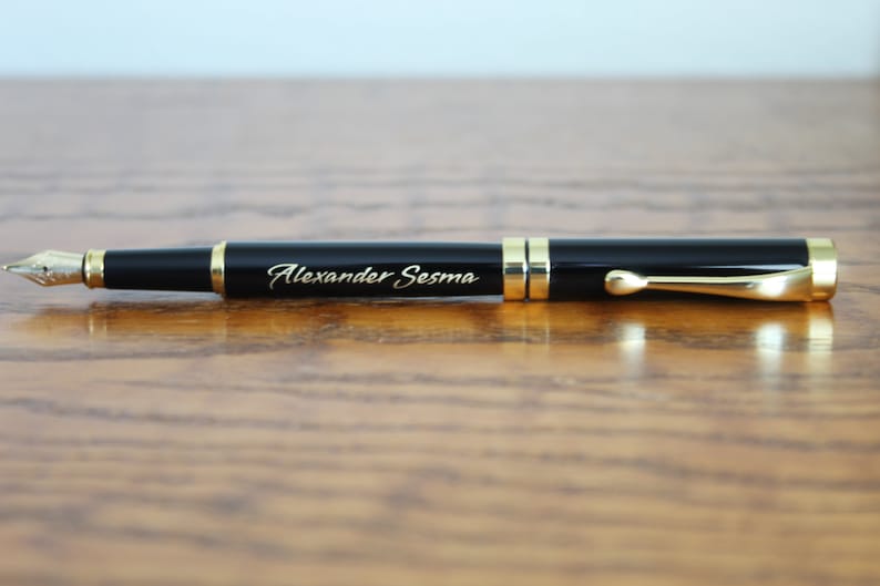 Custom Fountain Ink Pen. Gold Letters Laser-Engraved