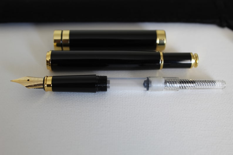 Custom Fountain Ink Pen. Gold Letters Laser-Engraved